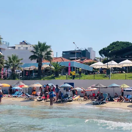Апартаменты Oztas Suits Apt 8 Ladies Beach